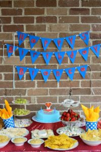 Supergirl Birthday table close up